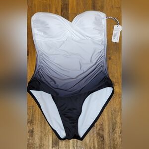 SONNET SHORES Black and White Ombre Piece Strapless Swimsuit Size 10 NWT